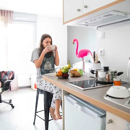 Kley Centre Apartment *